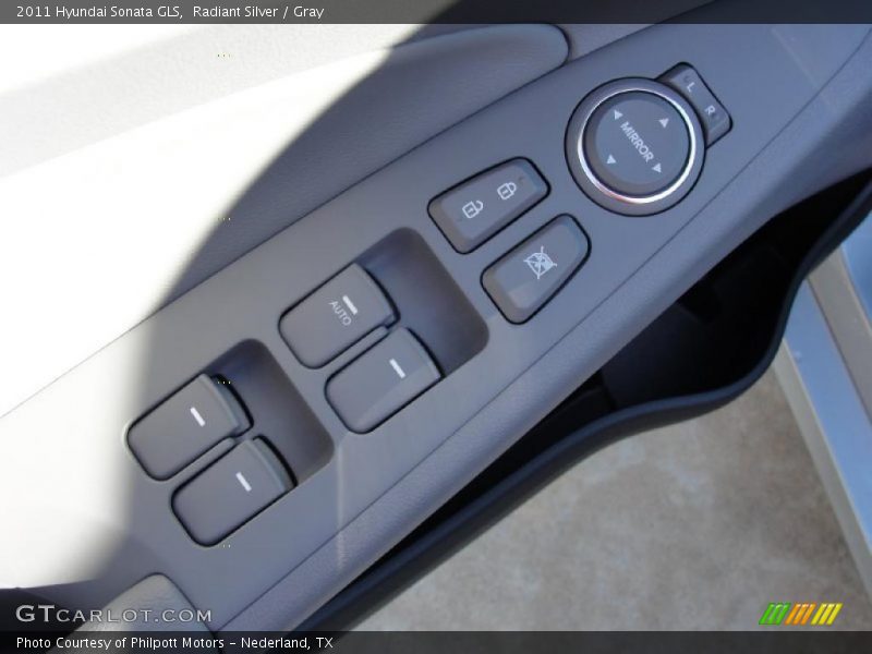 Radiant Silver / Gray 2011 Hyundai Sonata GLS