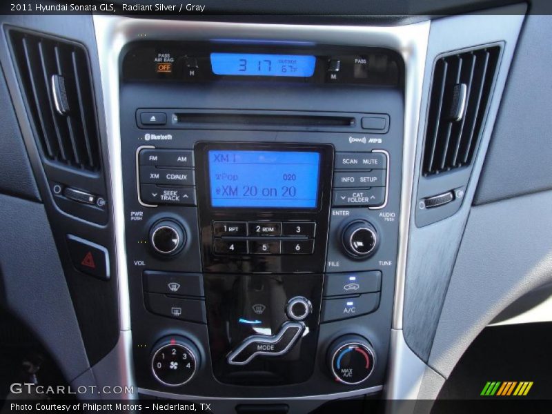 Radiant Silver / Gray 2011 Hyundai Sonata GLS
