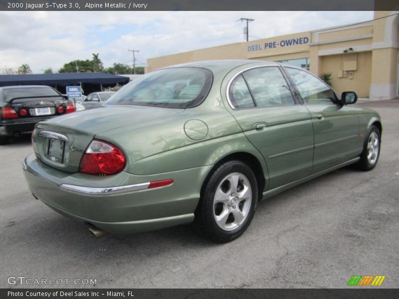 Alpine Metallic / Ivory 2000 Jaguar S-Type 3.0