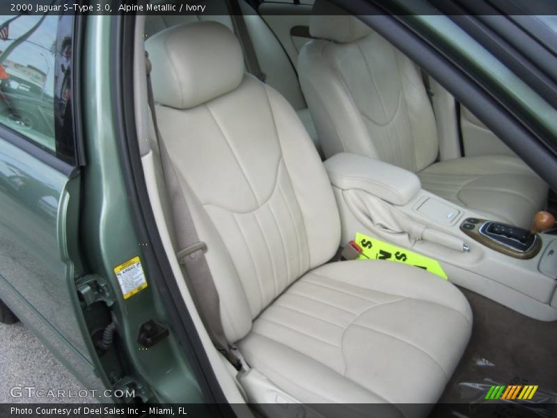  2000 S-Type 3.0 Ivory Interior