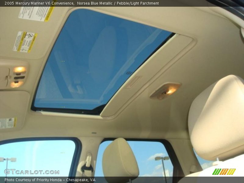 Norsea Blue Metallic / Pebble/Light Parchment 2005 Mercury Mariner V6 Convenience