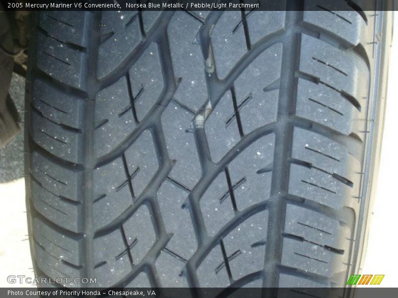 Norsea Blue Metallic / Pebble/Light Parchment 2005 Mercury Mariner V6 Convenience