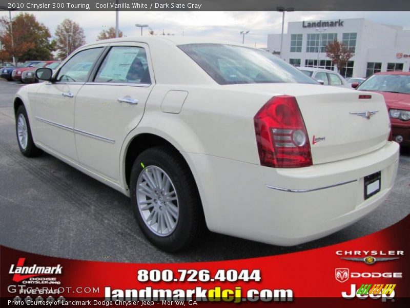 Cool Vanilla White / Dark Slate Gray 2010 Chrysler 300 Touring