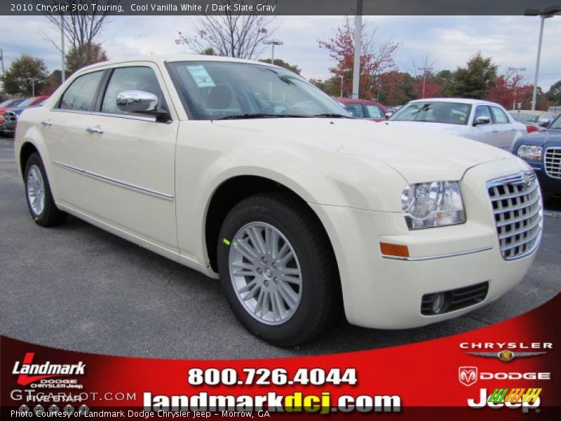 Cool Vanilla White / Dark Slate Gray 2010 Chrysler 300 Touring