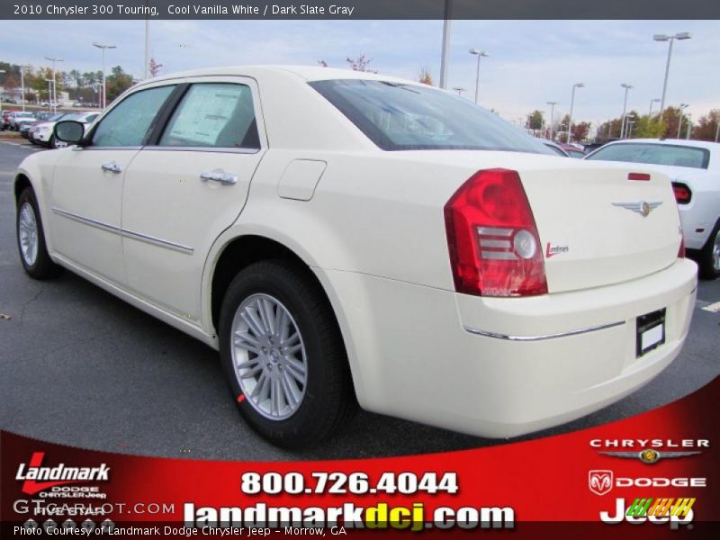 Cool Vanilla White / Dark Slate Gray 2010 Chrysler 300 Touring