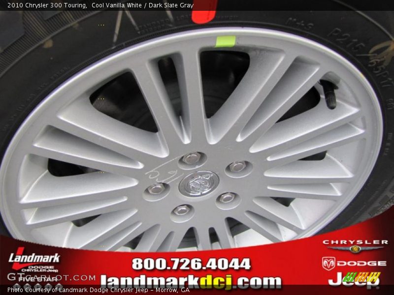 Cool Vanilla White / Dark Slate Gray 2010 Chrysler 300 Touring