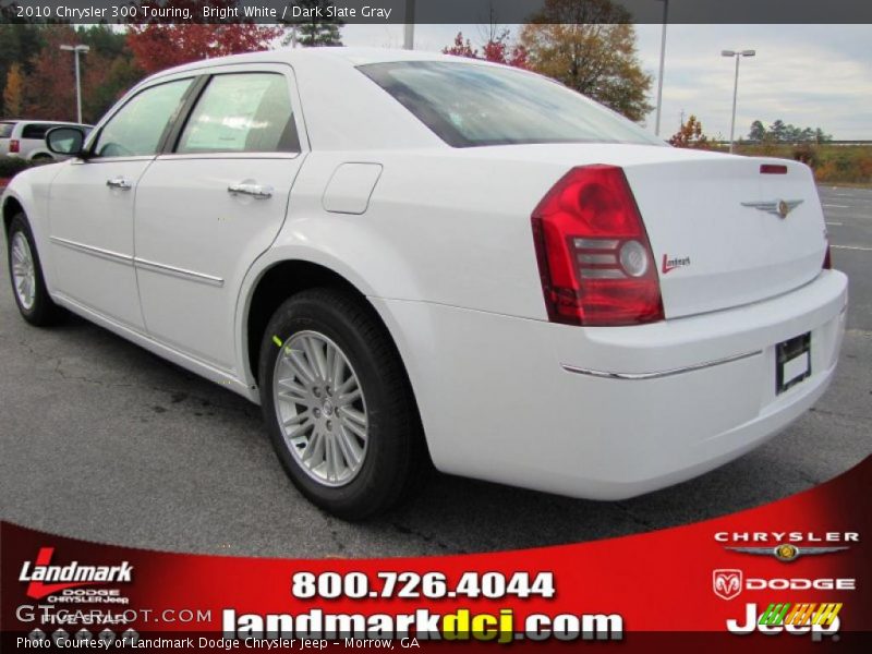 Bright White / Dark Slate Gray 2010 Chrysler 300 Touring