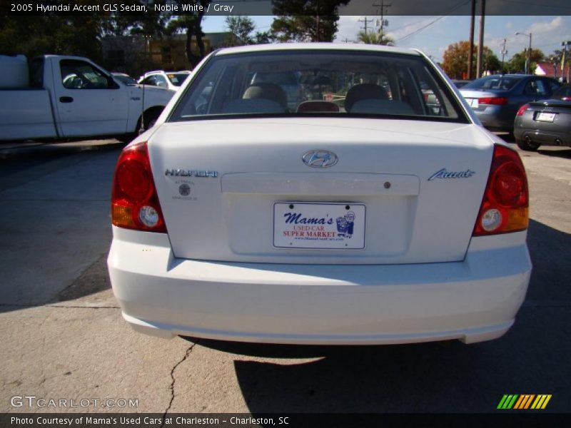 Noble White / Gray 2005 Hyundai Accent GLS Sedan