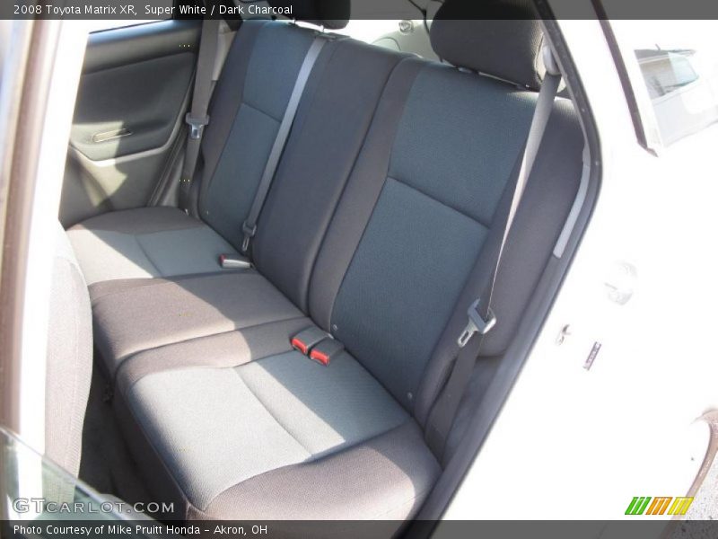 Super White / Dark Charcoal 2008 Toyota Matrix XR