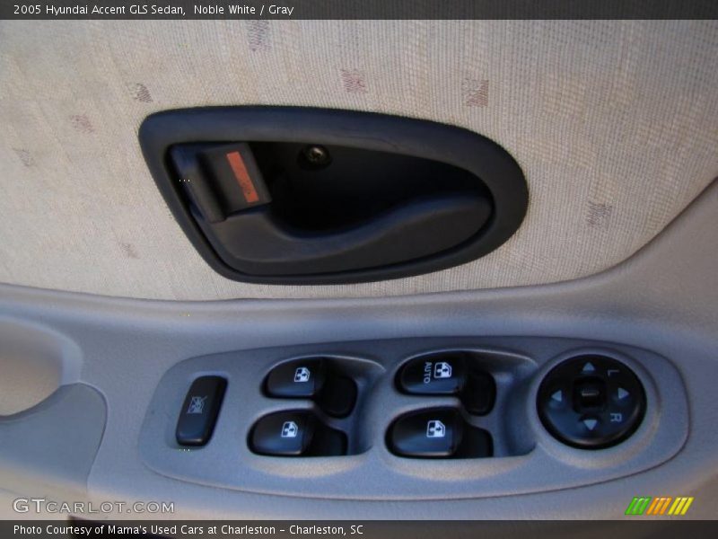 Noble White / Gray 2005 Hyundai Accent GLS Sedan