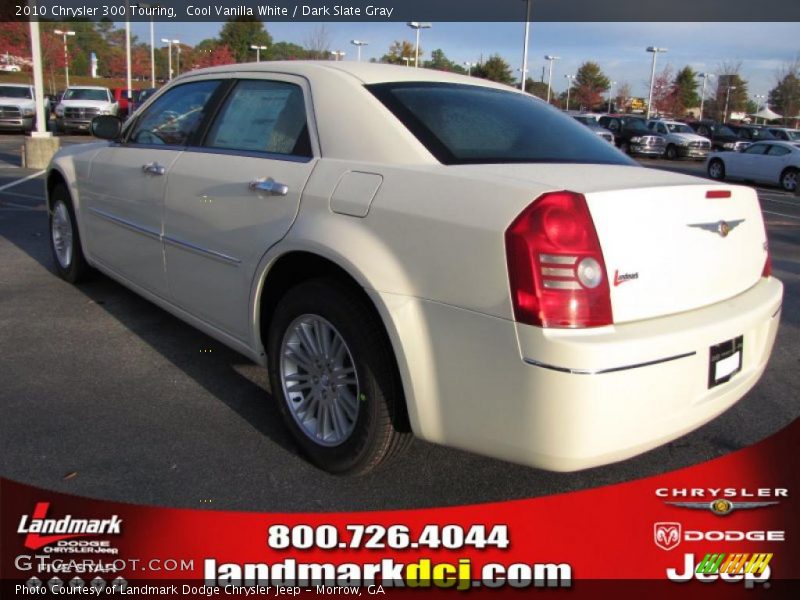 Cool Vanilla White / Dark Slate Gray 2010 Chrysler 300 Touring