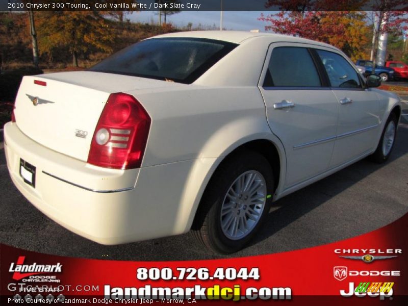 Cool Vanilla White / Dark Slate Gray 2010 Chrysler 300 Touring