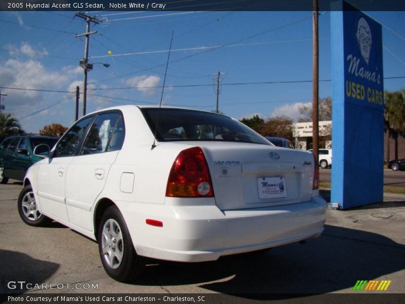Noble White / Gray 2005 Hyundai Accent GLS Sedan
