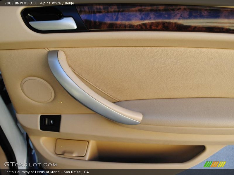 Alpine White / Beige 2003 BMW X5 3.0i