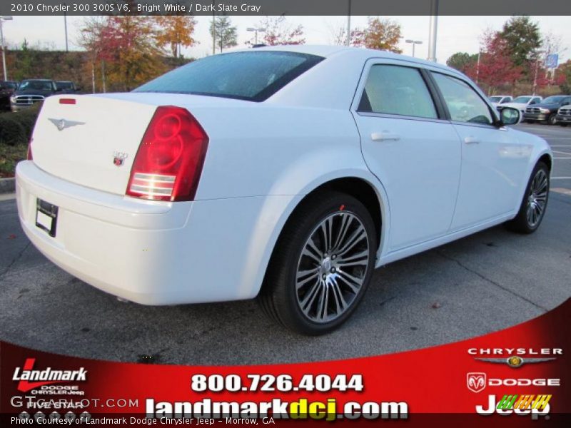 Bright White / Dark Slate Gray 2010 Chrysler 300 300S V6