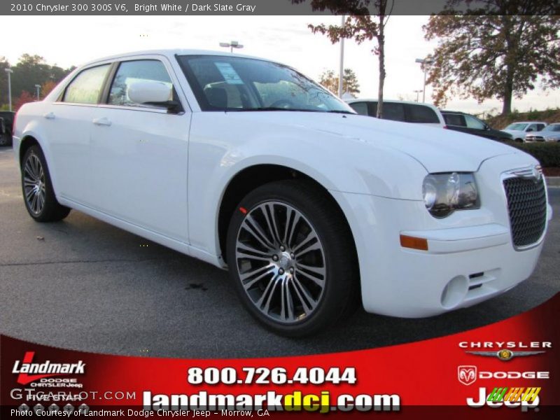 Bright White / Dark Slate Gray 2010 Chrysler 300 300S V6