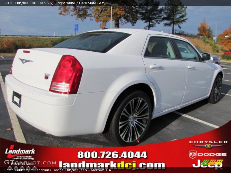 Bright White / Dark Slate Gray 2010 Chrysler 300 300S V6