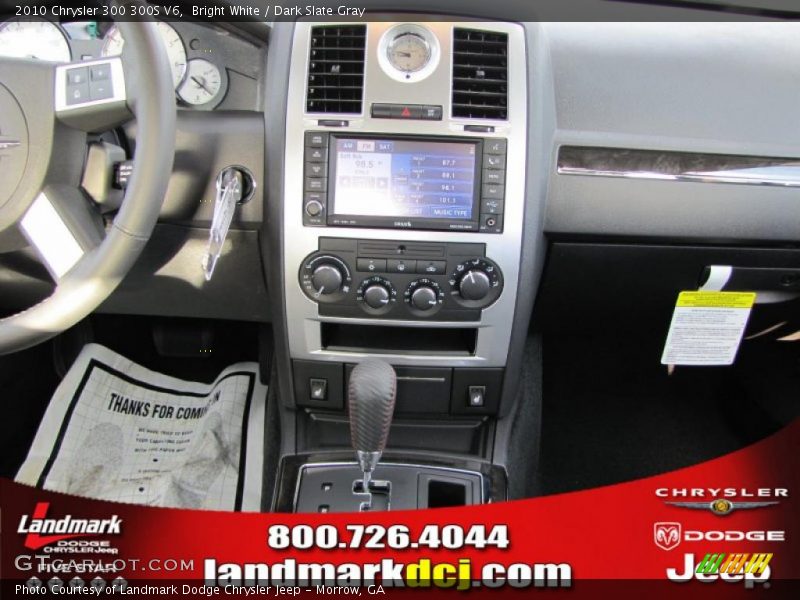 Bright White / Dark Slate Gray 2010 Chrysler 300 300S V6