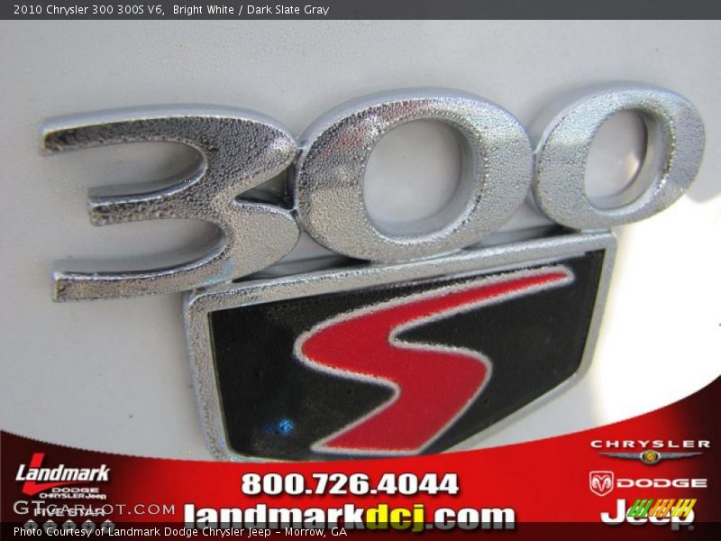 Bright White / Dark Slate Gray 2010 Chrysler 300 300S V6