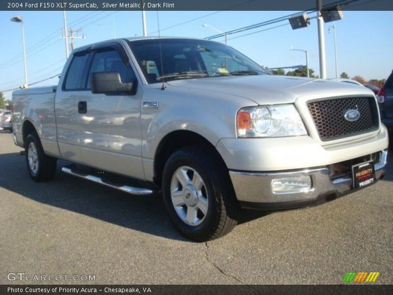 Front 3/4 View of 2004 F150 XLT SuperCab
