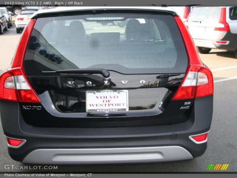 Black / Off Black 2010 Volvo XC70 3.2 AWD