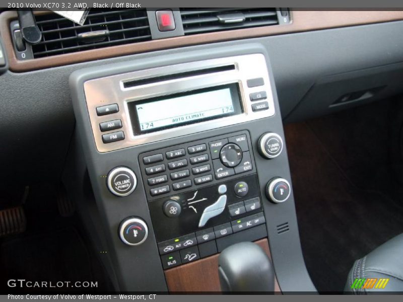 Black / Off Black 2010 Volvo XC70 3.2 AWD