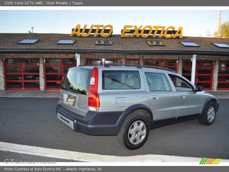 Silver Metallic / Taupe 2005 Volvo XC70 AWD