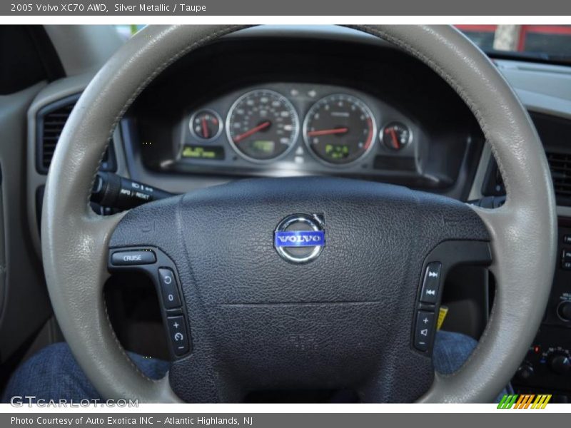 Silver Metallic / Taupe 2005 Volvo XC70 AWD