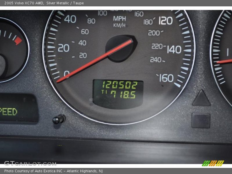 Silver Metallic / Taupe 2005 Volvo XC70 AWD