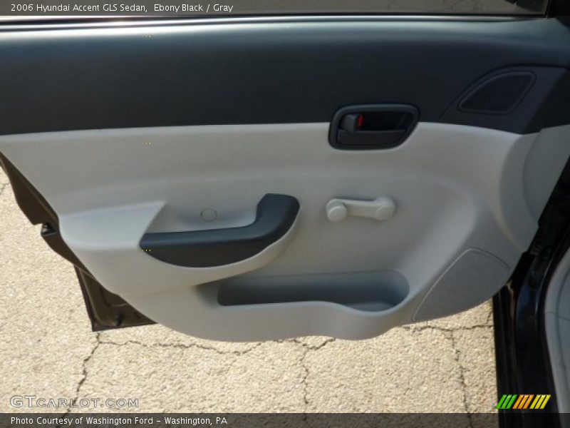 Ebony Black / Gray 2006 Hyundai Accent GLS Sedan