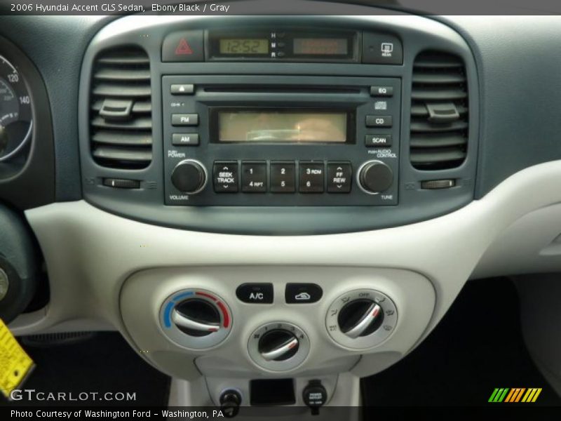 Ebony Black / Gray 2006 Hyundai Accent GLS Sedan