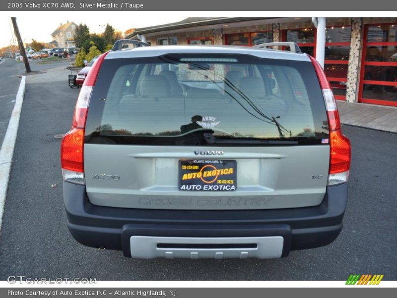 Silver Metallic / Taupe 2005 Volvo XC70 AWD