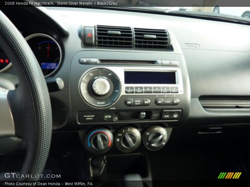 Controls of 2008 Fit Hatchback