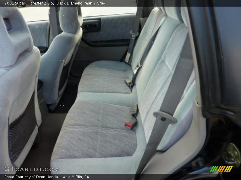  2001 Forester 2.5 S Gray Interior