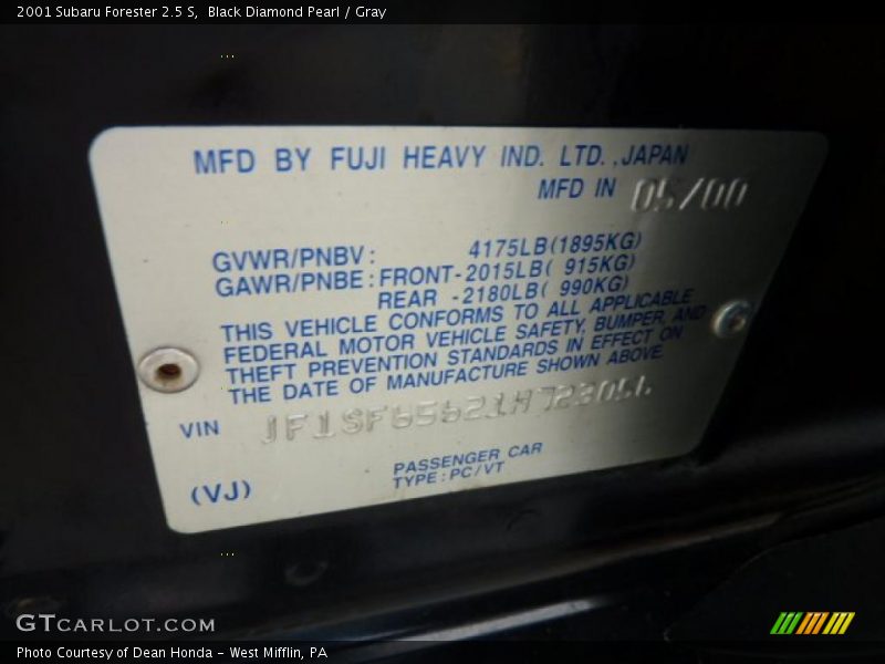 Black Diamond Pearl / Gray 2001 Subaru Forester 2.5 S