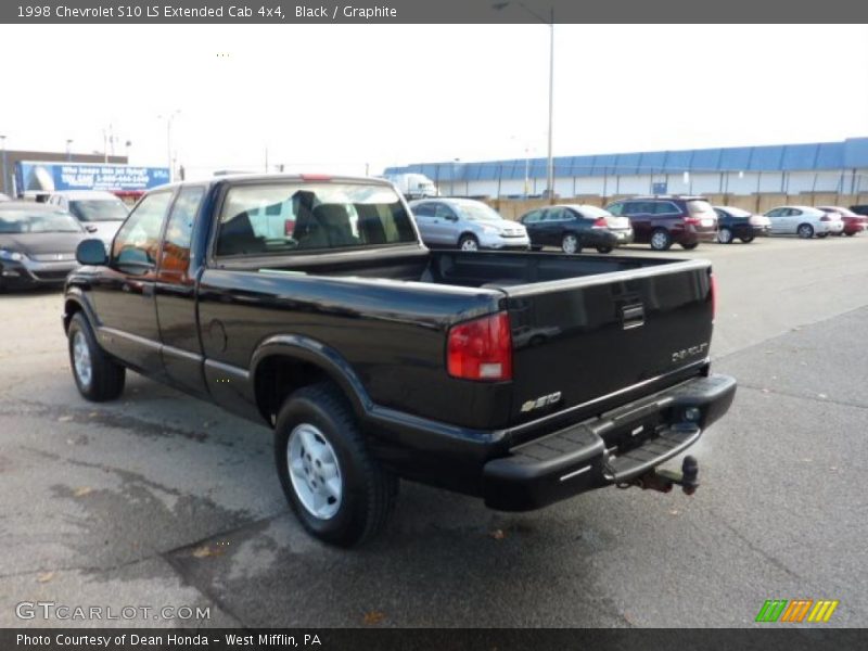 Black / Graphite 1998 Chevrolet S10 LS Extended Cab 4x4