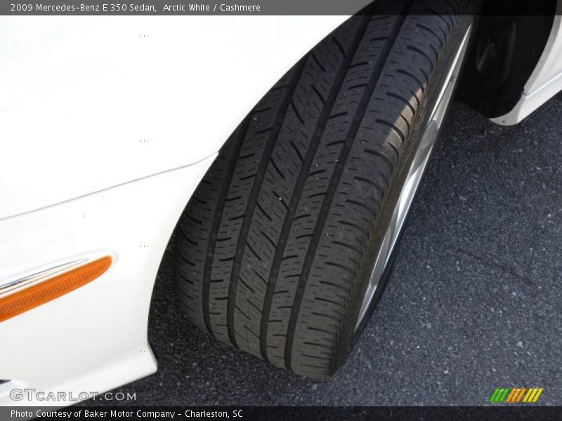 Arctic White / Cashmere 2009 Mercedes-Benz E 350 Sedan