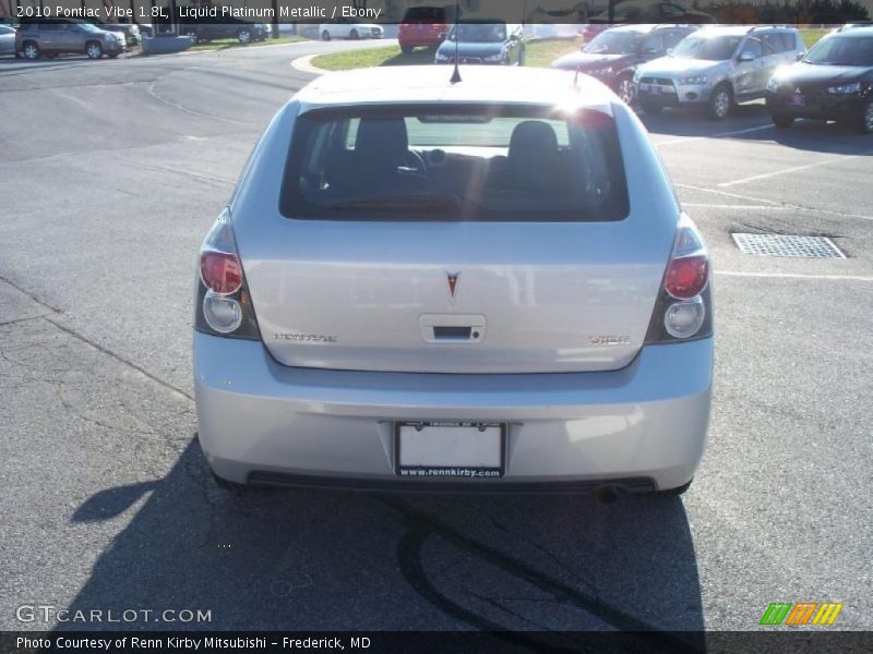 Liquid Platinum Metallic / Ebony 2010 Pontiac Vibe 1.8L