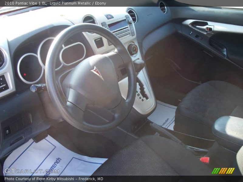 Liquid Platinum Metallic / Ebony 2010 Pontiac Vibe 1.8L