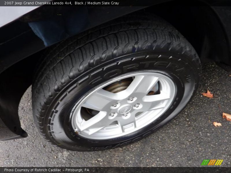 Black / Medium Slate Gray 2007 Jeep Grand Cherokee Laredo 4x4