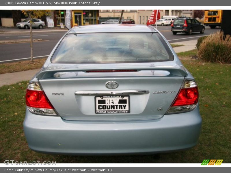 Sky Blue Pearl / Stone Gray 2006 Toyota Camry XLE V6