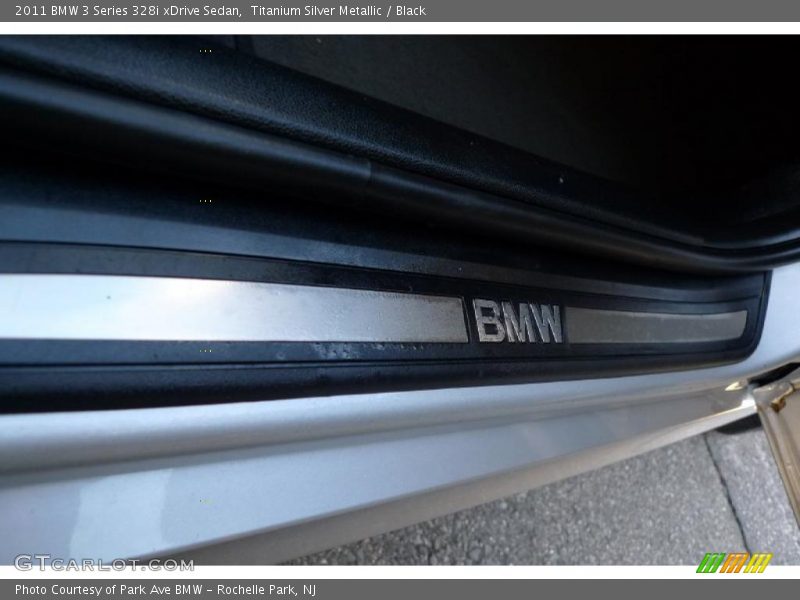 Titanium Silver Metallic / Black 2011 BMW 3 Series 328i xDrive Sedan