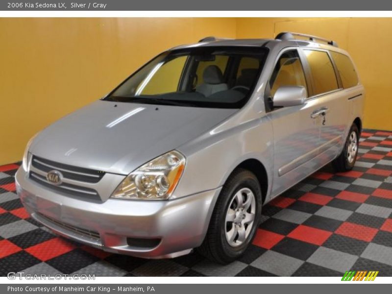 Silver / Gray 2006 Kia Sedona LX