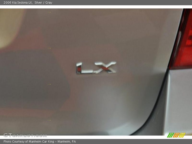 Silver / Gray 2006 Kia Sedona LX