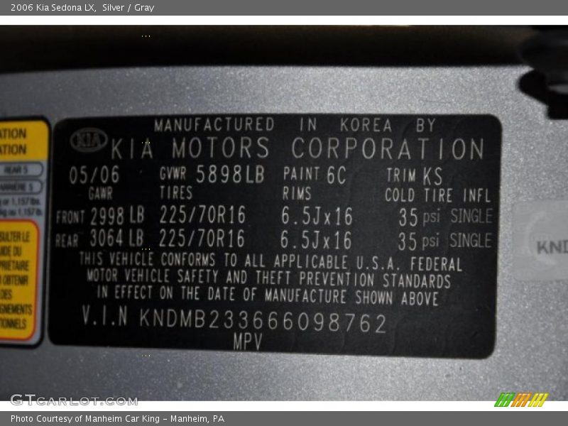 Silver / Gray 2006 Kia Sedona LX