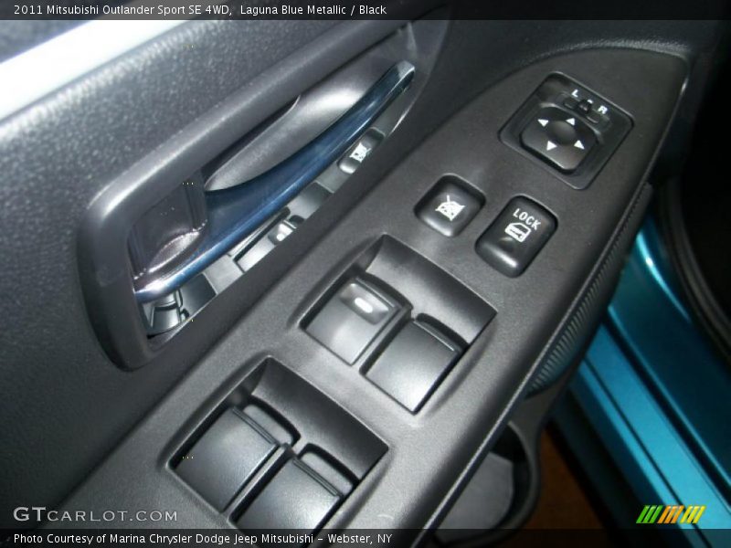 Controls of 2011 Outlander Sport SE 4WD