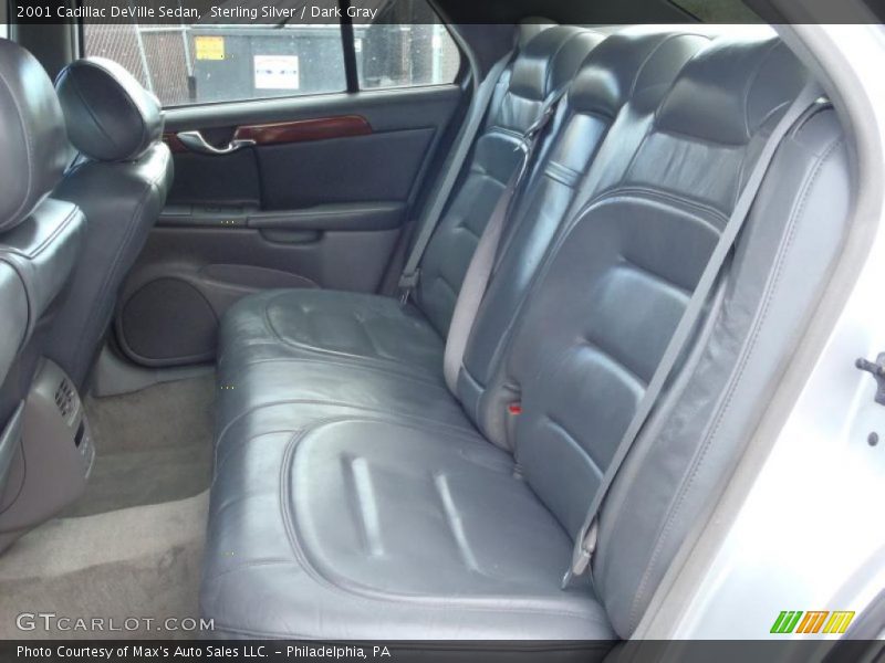 Sterling Silver / Dark Gray 2001 Cadillac DeVille Sedan