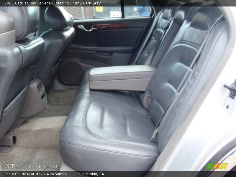 Sterling Silver / Dark Gray 2001 Cadillac DeVille Sedan