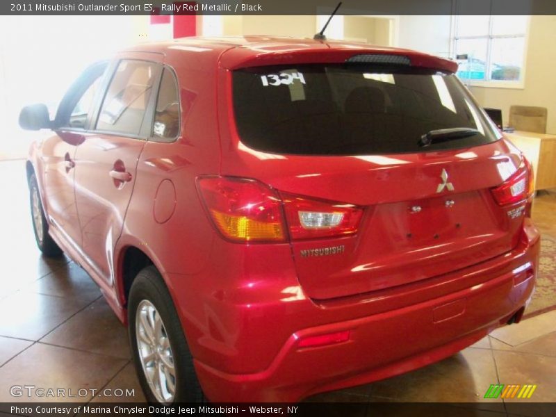 Rally Red Metallic / Black 2011 Mitsubishi Outlander Sport ES