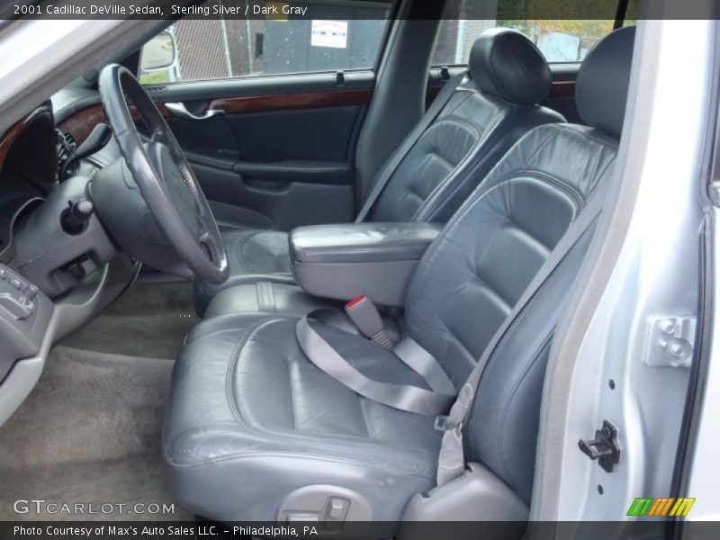 Sterling Silver / Dark Gray 2001 Cadillac DeVille Sedan
